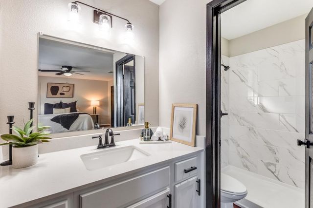 12901 Lamplight Village Ave, Austin, TX 78727