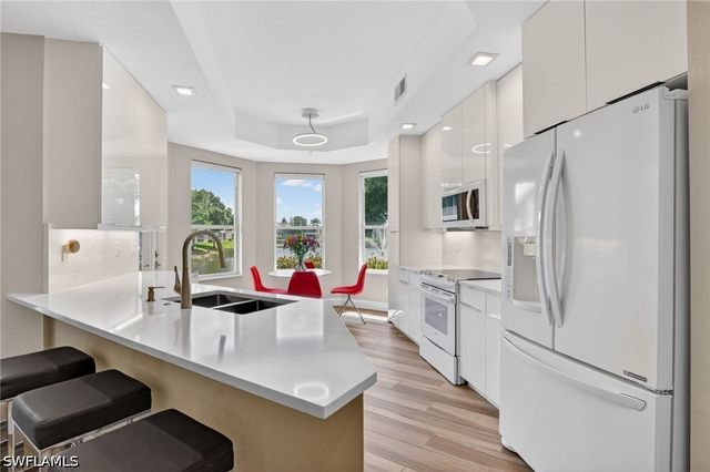 21501 Baccarat LN 101, Estero, FL 33928