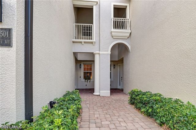 21501 Baccarat LN 101, Estero, FL 33928