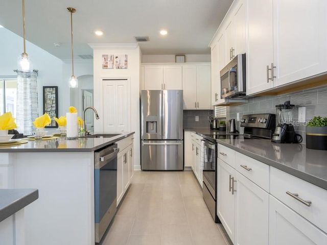 8956 TAKEAWAY WAY, Davenport, FL 33896