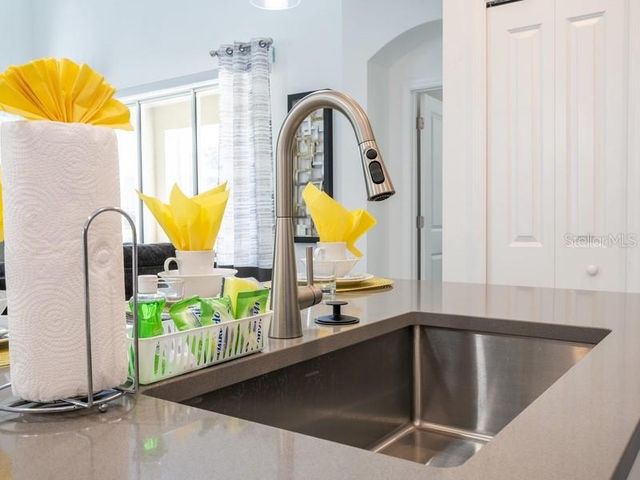 8956 TAKEAWAY WAY, Davenport, FL 33896