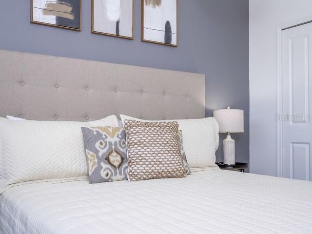 8956 TAKEAWAY WAY, Davenport, FL 33896