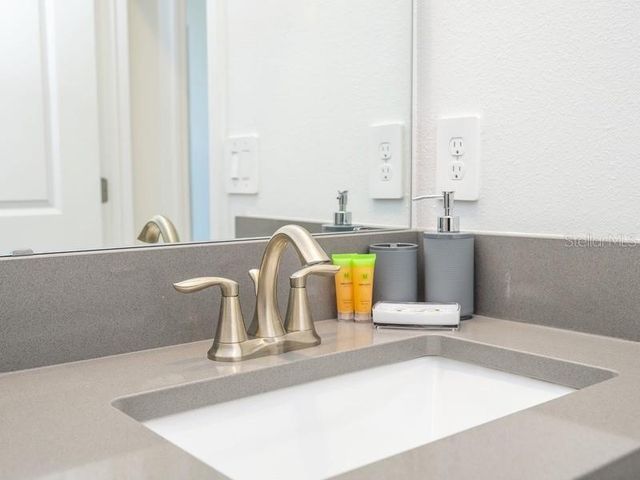 8956 TAKEAWAY WAY, Davenport, FL 33896