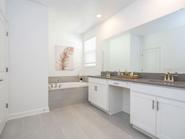 8956 TAKEAWAY WAY, Davenport, FL 33896