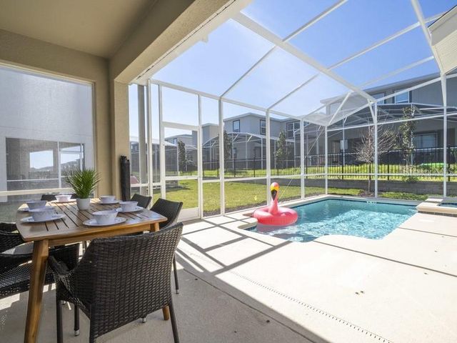 8956 TAKEAWAY WAY, Davenport, FL 33896