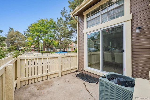 1990 S Helena Street A, Aurora, CO 80013
