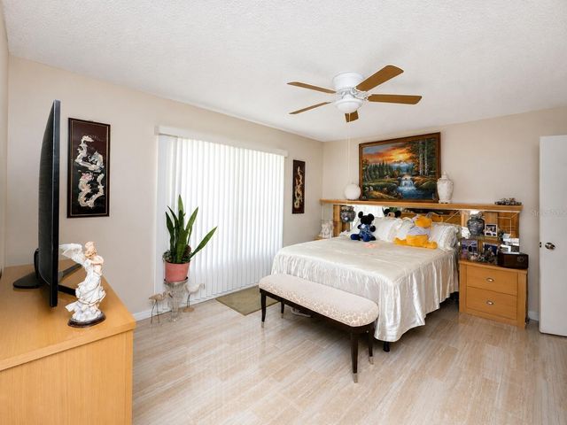 1822 S HOUSTON DR, Deltona, FL 32738