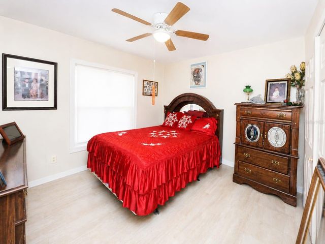 1822 S HOUSTON DR, Deltona, FL 32738