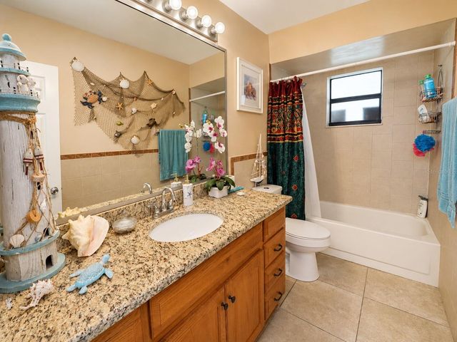 1822 S HOUSTON DR, Deltona, FL 32738