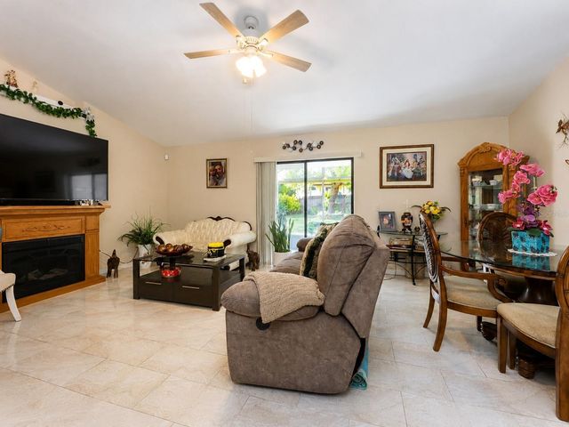1822 S HOUSTON DR, Deltona, FL 32738