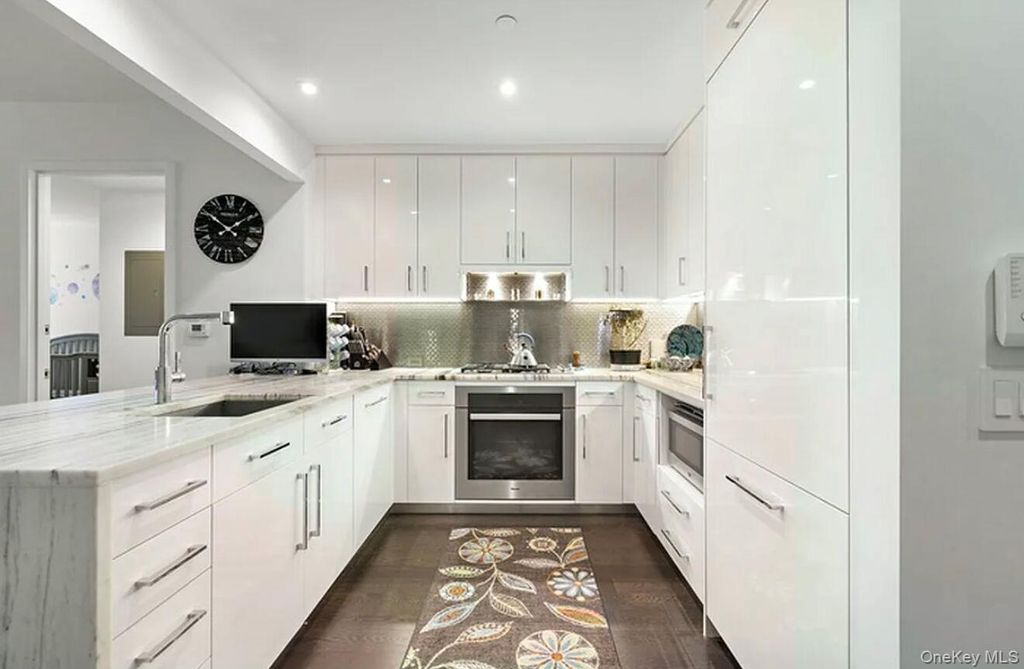 50 Riverside Boulevard 15M, New York (manhattan), NY 10069 — photo 5