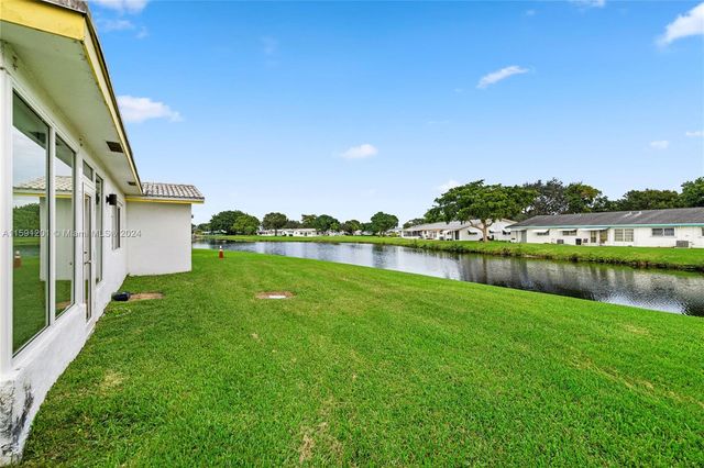 1086 NW 88th Way, Plantation, FL 33322