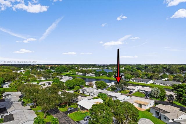 1086 NW 88th Way, Plantation, FL 33322
