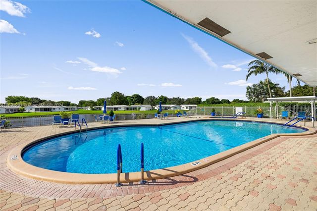 1086 NW 88th Way, Plantation, FL 33322