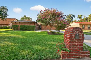 10306 Windriver Drive, Houston, TX 77070