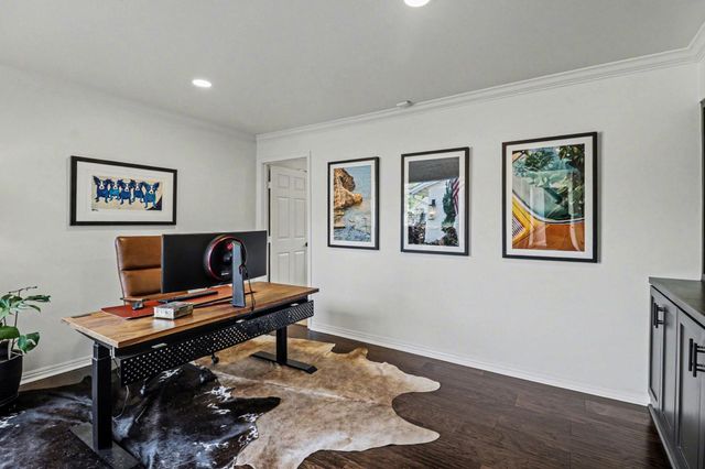 1715 Briarmead Drive, Houston, TX 77057