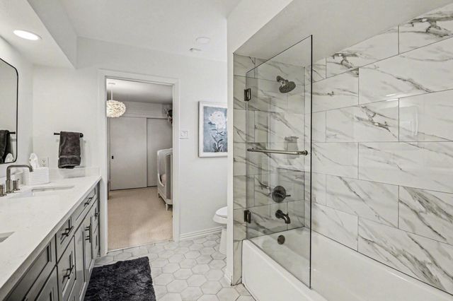 1715 Briarmead Drive, Houston, TX 77057