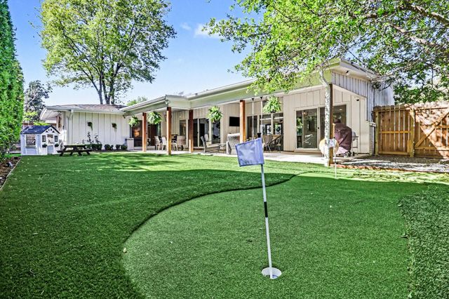 1715 Briarmead Drive, Houston, TX 77057