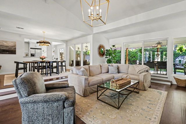 1715 Briarmead Drive, Houston, TX 77057