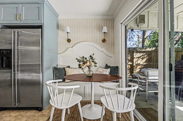 1715 Briarmead Drive, Houston, TX 77057