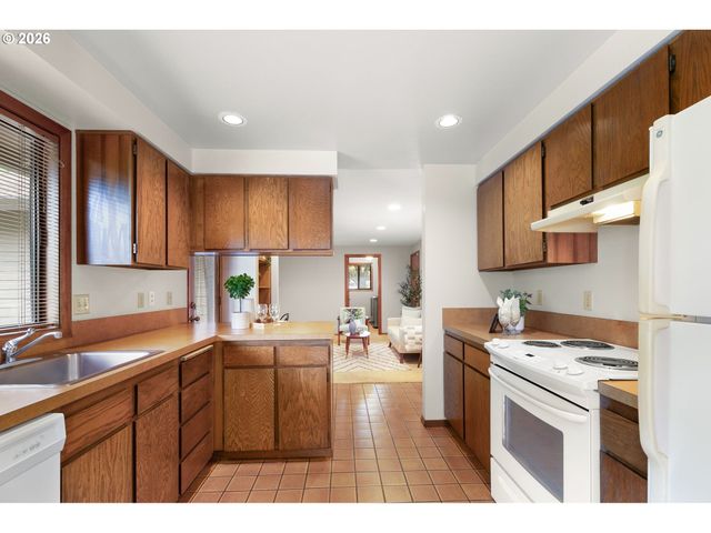3710 Se BRENDON Ct, Milwaukie, OR 97267