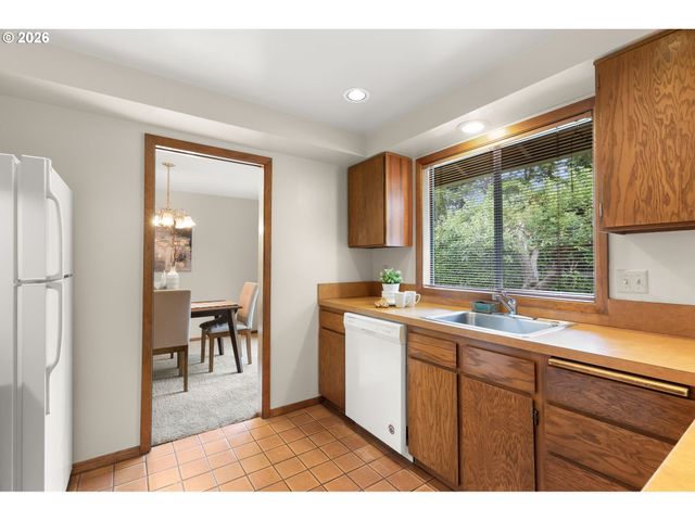 3710 Se BRENDON Ct, Milwaukie, OR 97267
