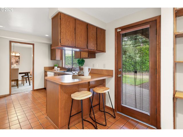 3710 Se BRENDON Ct, Milwaukie, OR 97267