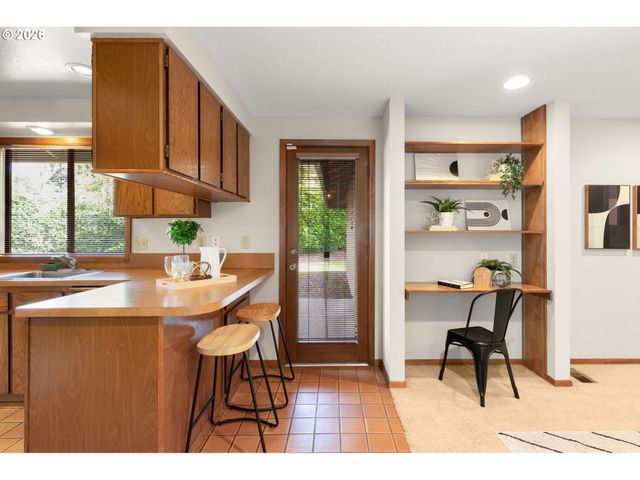 3710 Se BRENDON Ct, Milwaukie, OR 97267