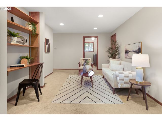3710 Se BRENDON Ct, Milwaukie, OR 97267