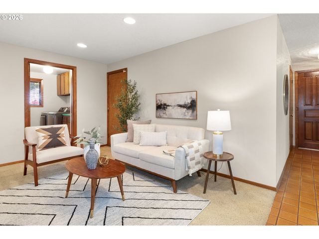 3710 Se BRENDON Ct, Milwaukie, OR 97267