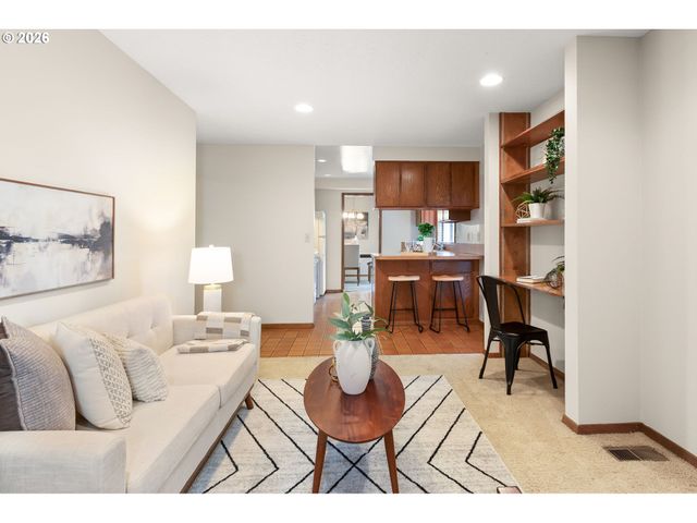 3710 Se BRENDON Ct, Milwaukie, OR 97267