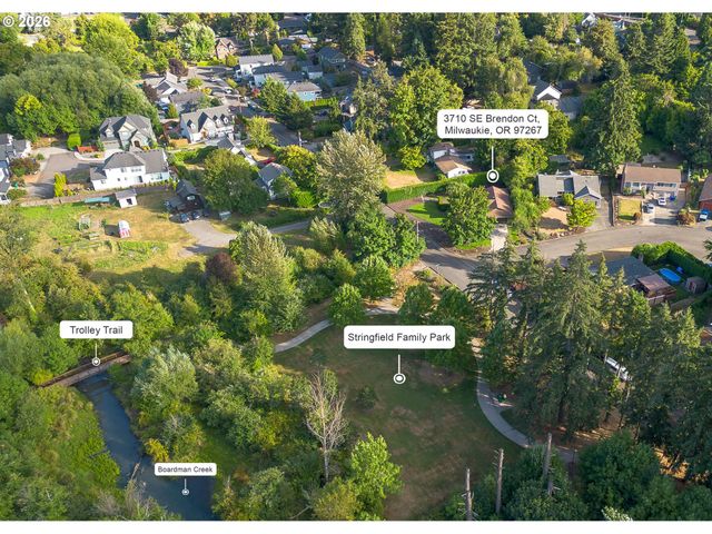 3710 Se BRENDON Ct, Milwaukie, OR 97267