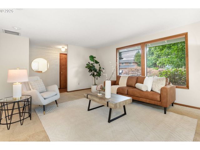 3710 Se BRENDON Ct, Milwaukie, OR 97267