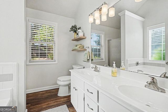 1545 Quail Point Run, Hoschton, GA 30548