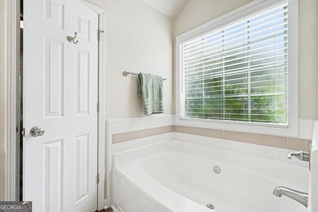 1545 Quail Point Run, Hoschton, GA 30548
