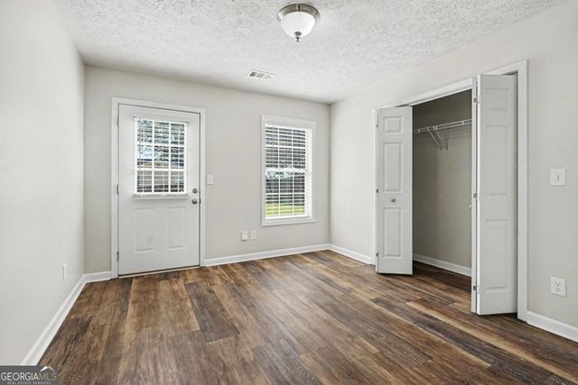 1545 Quail Point Run, Hoschton, GA 30548