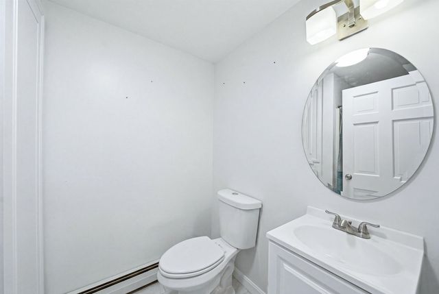266 Main Street, Sandown, NH 03873