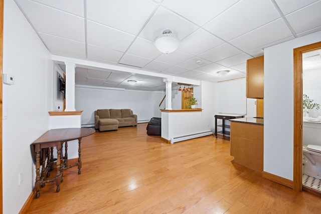 266 Main Street, Sandown, NH 03873