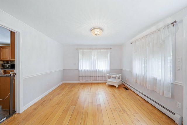266 Main Street, Sandown, NH 03873