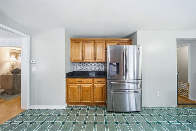 266 Main Street, Sandown, NH 03873