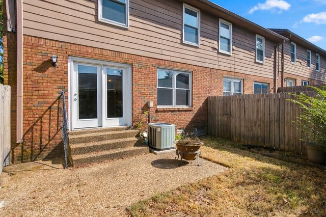 5510 Country Dr Apt 133, Nashville, TN 37211