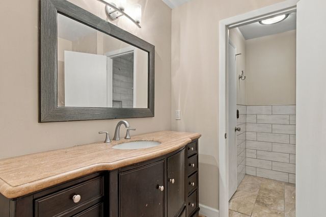 5510 Country Dr Apt 133, Nashville, TN 37211