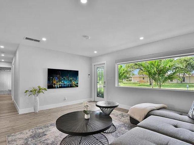 803 BLUEBIRD Drive, Delray Beach, FL 33444