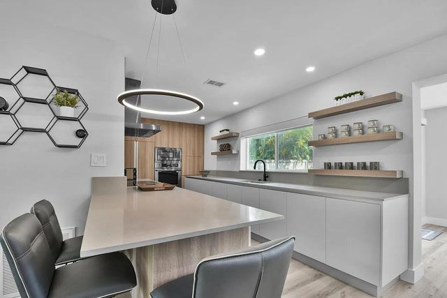 803 BLUEBIRD Drive, Delray Beach, FL 33444