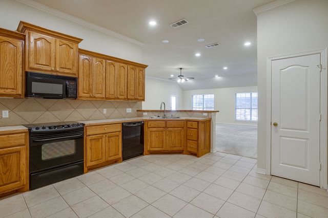 119 Crestway Drive 22, Cedar Hill, TX 75104