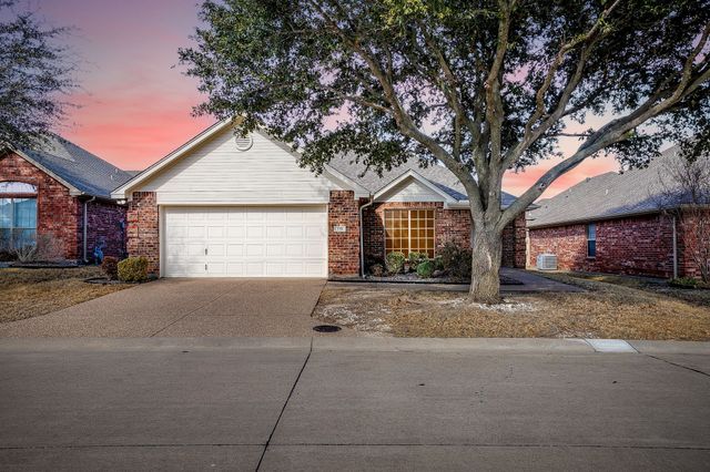 119 Crestway Drive 22, Cedar Hill, TX 75104