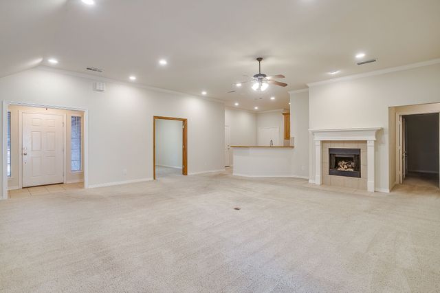 119 Crestway Drive 22, Cedar Hill, TX 75104