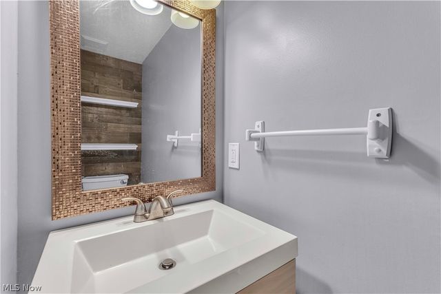 3115 Bay Landing Drive, Westlake, OH 44145
