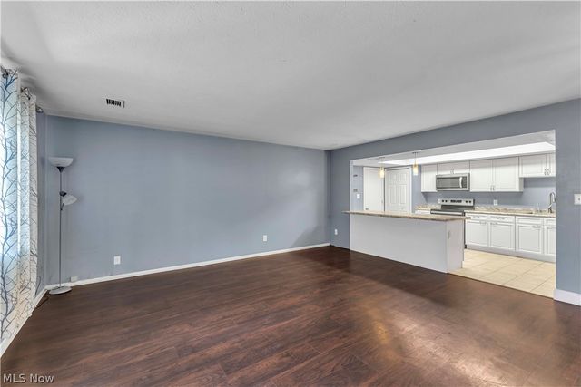 3115 Bay Landing Drive, Westlake, OH 44145