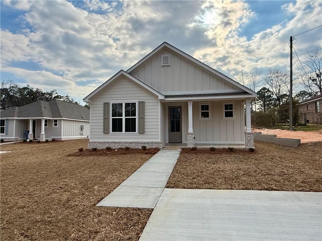 219 Bemis Street, Saraland, AL 36571